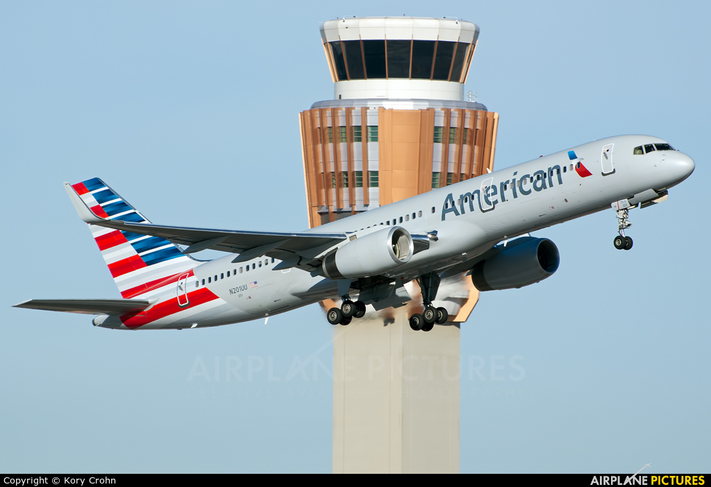 American Airlines N201UU aircraft at Phoenix - Sky Harbor Intl