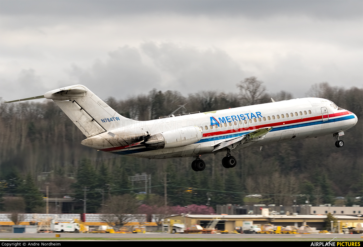 Ameristar N784TW aircraft at Seattle - Boeing Field / King County Intl