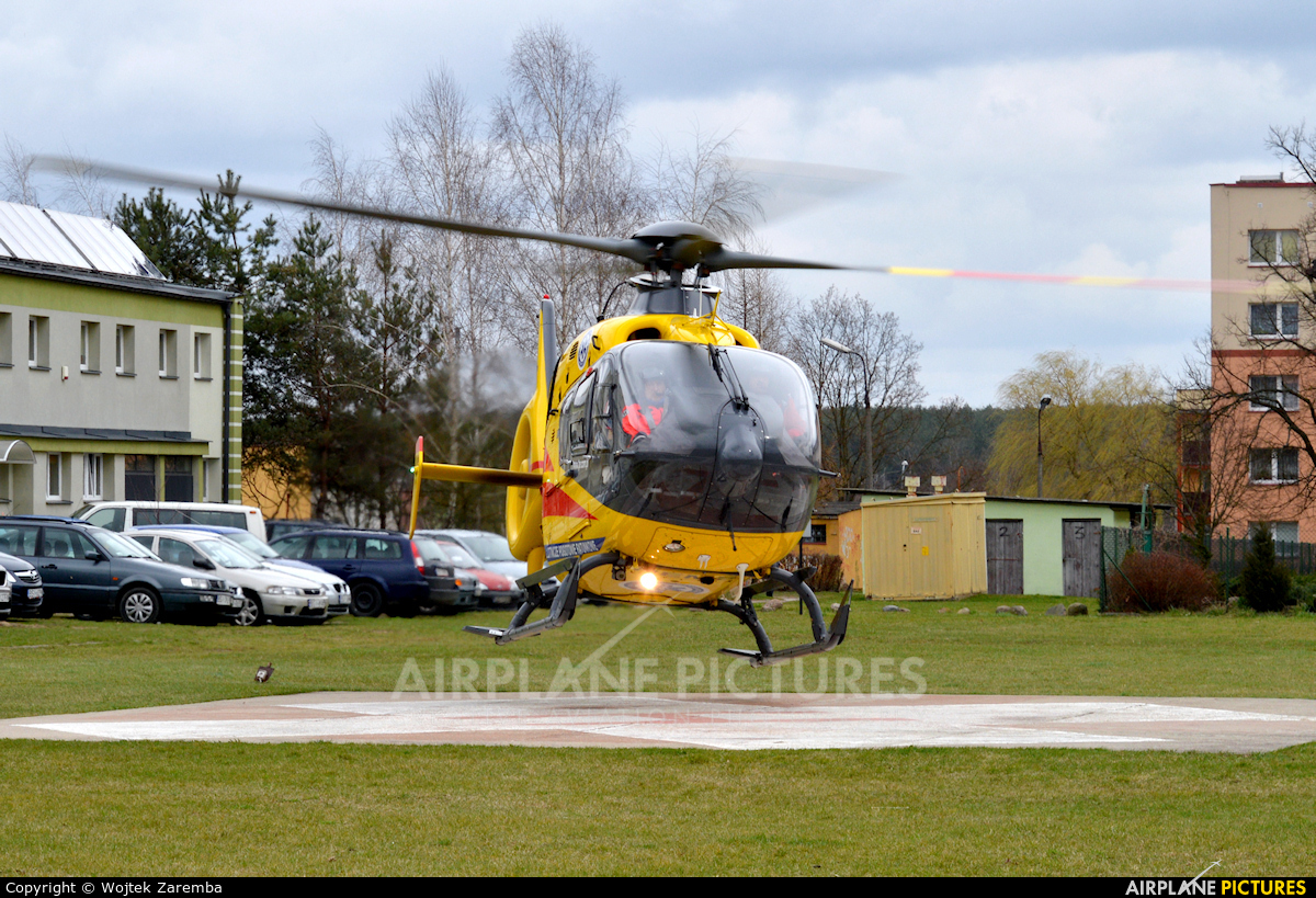 Polish Medical Air Rescue - Lotnicze Pogotowie Ratunkowe SP-HXR aircraft at Siemiatycze Hospital