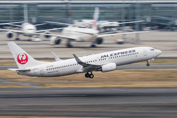JA332J - JAL - Express Boeing 737-800