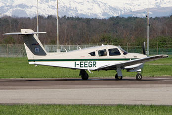 I-EEGR - Private Piper PA-28 Arrow