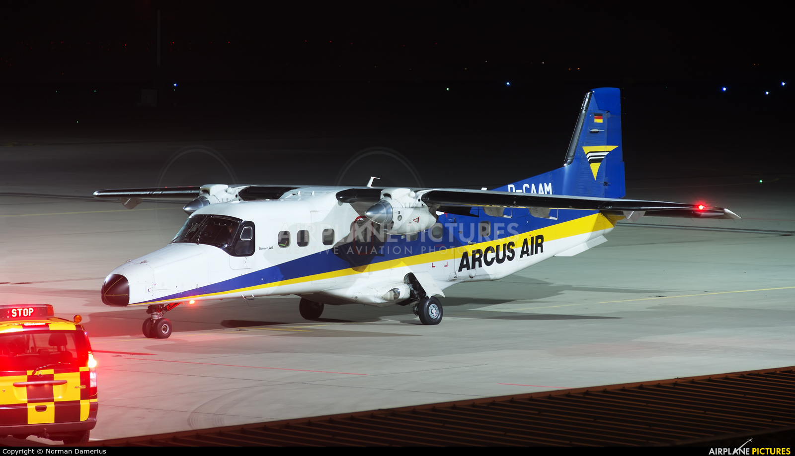 Arcus Air D-CAAM aircraft at Erfurt