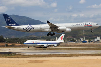 B-6053 - China Eastern Airlines Airbus A340-600