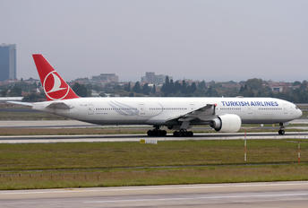 TC-JJP - Turkish Airlines Boeing 777-300ER