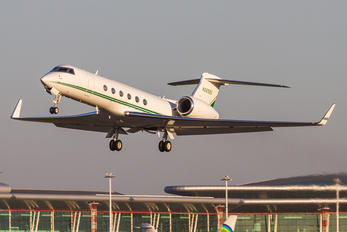 N225EE - Private Gulfstream Aerospace G-V, G-V-SP, G500, G550