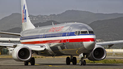 N961AN - American Airlines Boeing 737-800