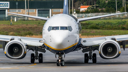 EI-EKJ - Ryanair Boeing 737-800