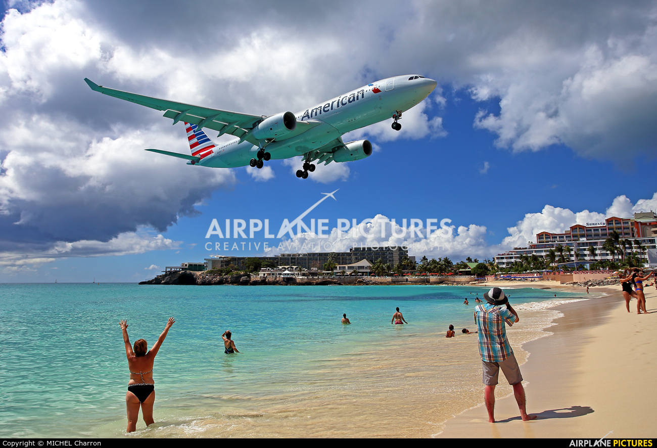 American Airlines N286AY aircraft at Sint Maarten - Princess Juliana Intl