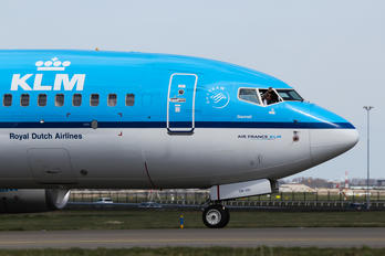 PH-BGN - KLM Boeing 737-700
