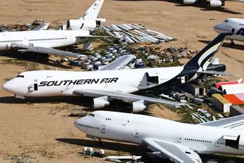 N815SA - Southern Air Transport Boeing 747-200SF
