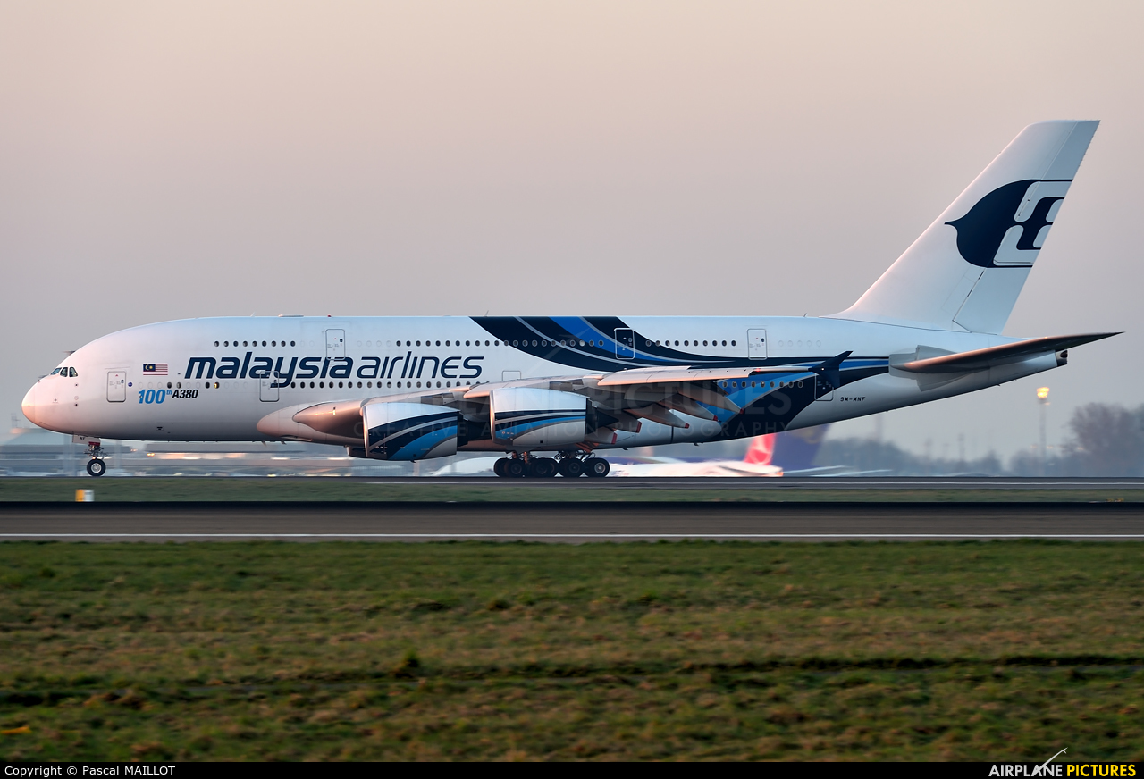 Malaysia Airlines 9M-MNF aircraft at Paris - Charles de Gaulle