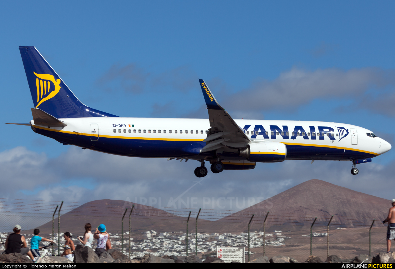Ryanair EI-DHR aircraft at Lanzarote - Arrecife