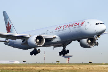 C-FIVQ - Air Canada Boeing 777-300ER