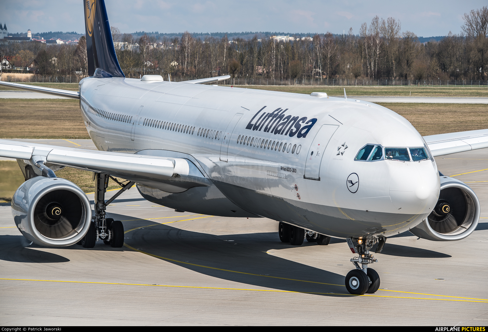 Lufthansa D-AIKS aircraft at Munich