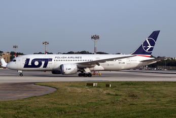 SP-LRB - LOT - Polish Airlines Boeing 787-8 Dreamliner