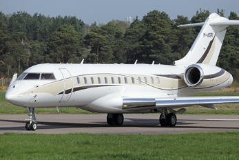M-ASRI - Private Bombardier BD-700 Global Express XRS 