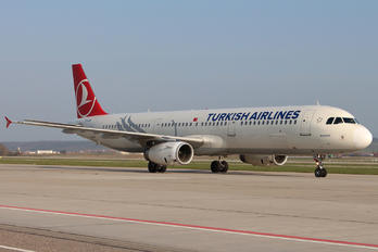 TC-JRZ - Turkish Airlines Airbus A321
