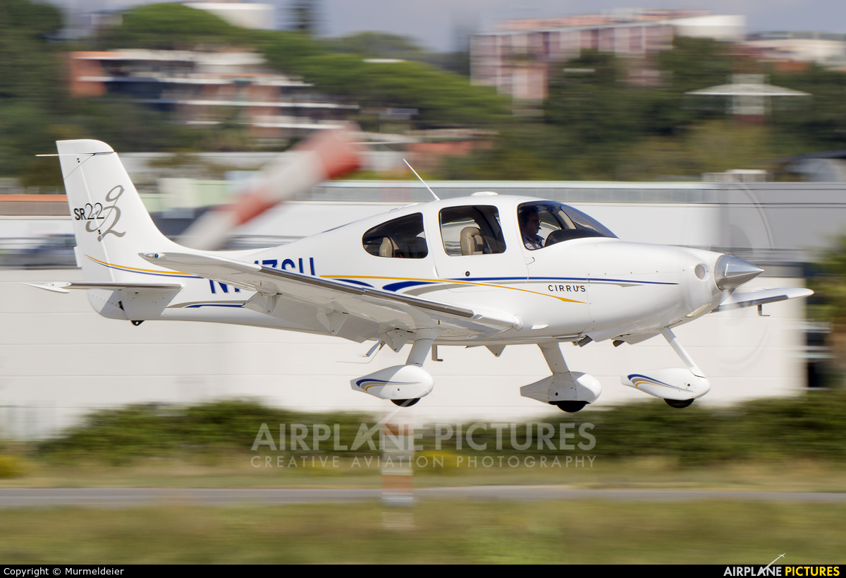 Private N717SU aircraft at Cannes - Mandelieu