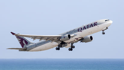 A7-AEO - Qatar Airways Airbus A330-300