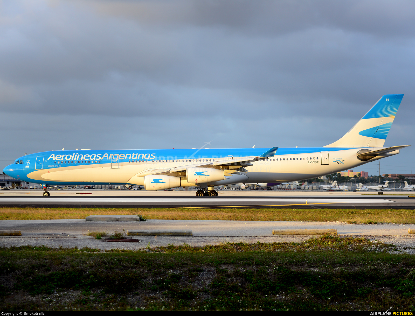 Aerolineas Argentinas LV-CSE aircraft at Miami Intl