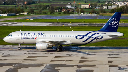 F-GFKY - Air France Airbus A320