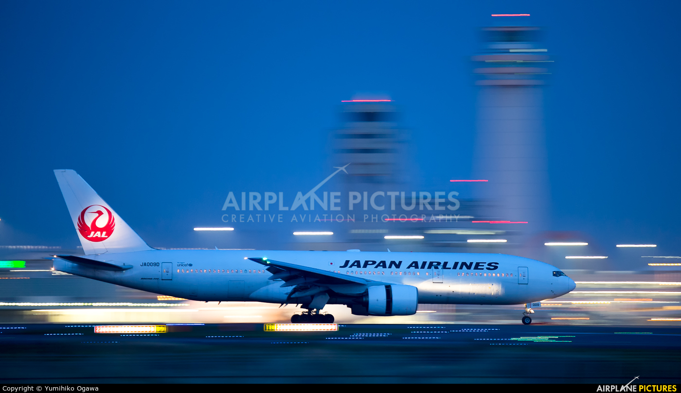 JAL - Japan Airlines JA009D aircraft at Tokyo - Haneda Intl