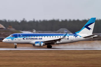 ES-AEC - Estonian Air Embraer ERJ-170 (170-100)