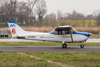 JA36HA - Honda Airways Cessna 172 Skyhawk (all models except RG)