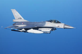 J-009 - Netherlands - Air Force General Dynamics F-16A Fighting Falcon
