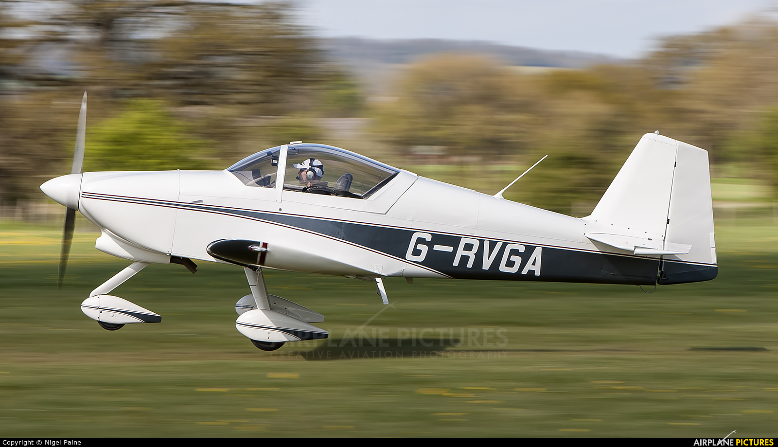 Private G-RVGA aircraft at Lashenden / Headcorn