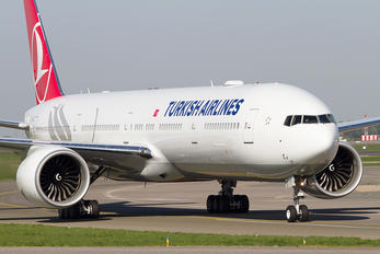 TC-JJZ - Turkish Airlines Boeing 777-300ER