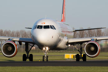 G-EZUW - easyJet Airbus A320