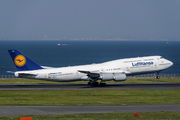 Lufthansa D-ABYJ image