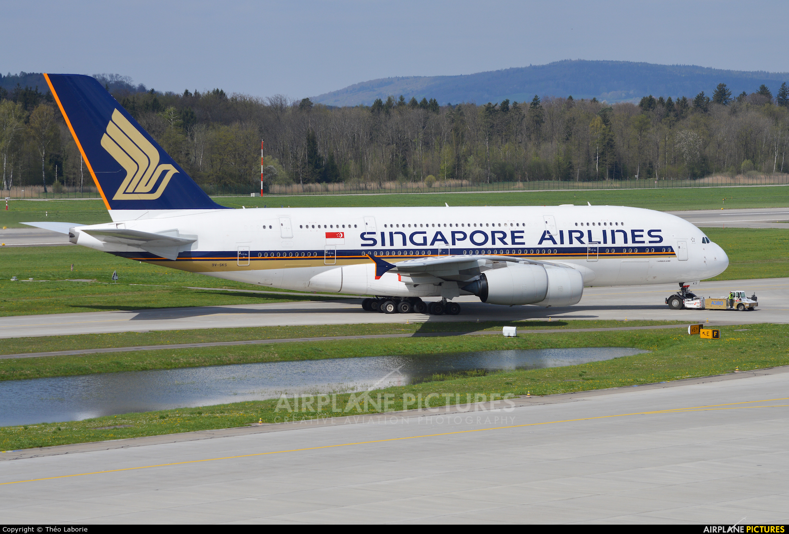 Singapore Airlines 9V-SKS aircraft at Zurich