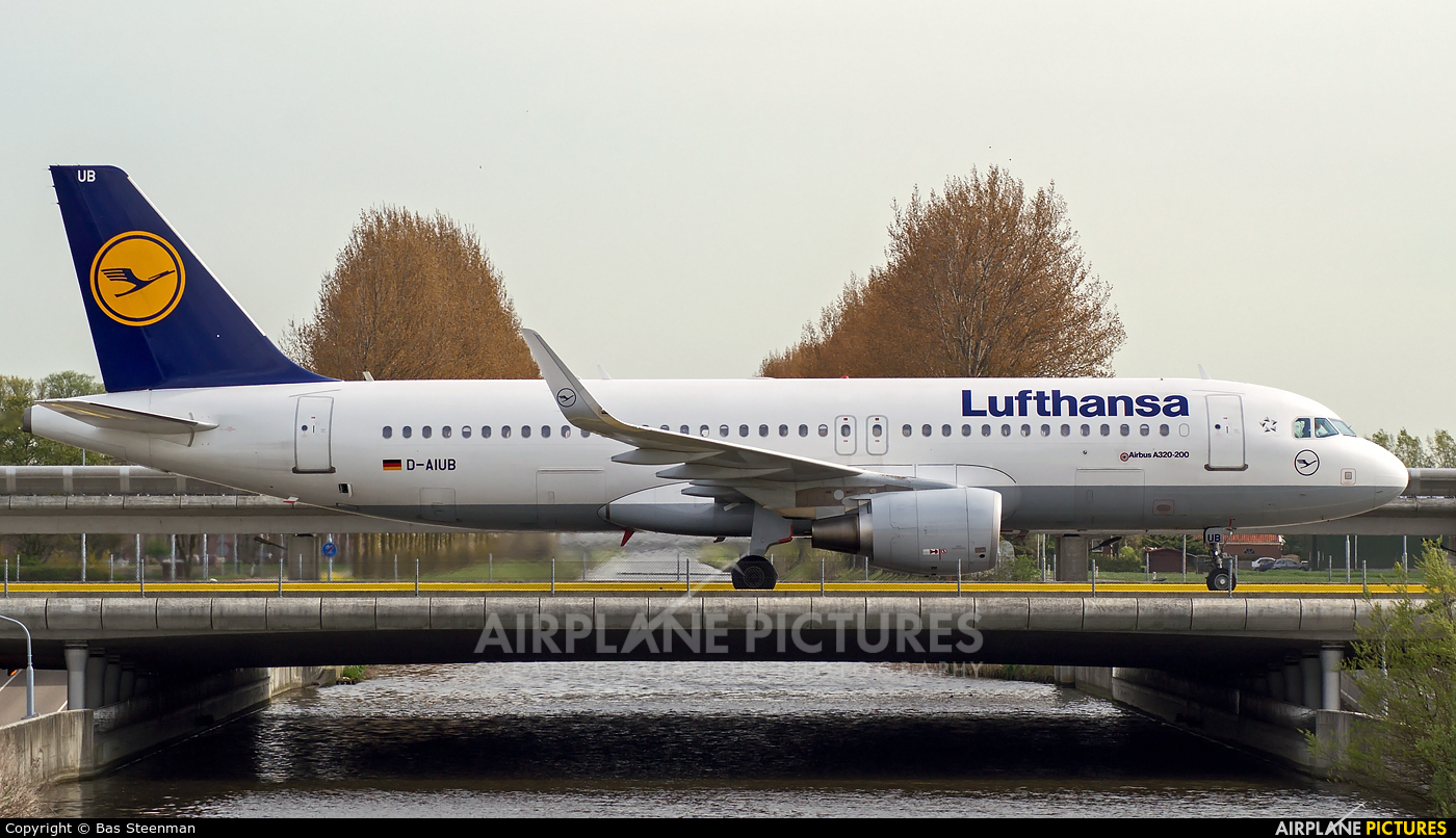 Lufthansa D-AIUB aircraft at Amsterdam - Schiphol