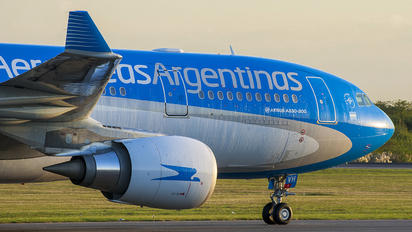 LV-FVH - Aerolineas Argentinas Airbus A330-200