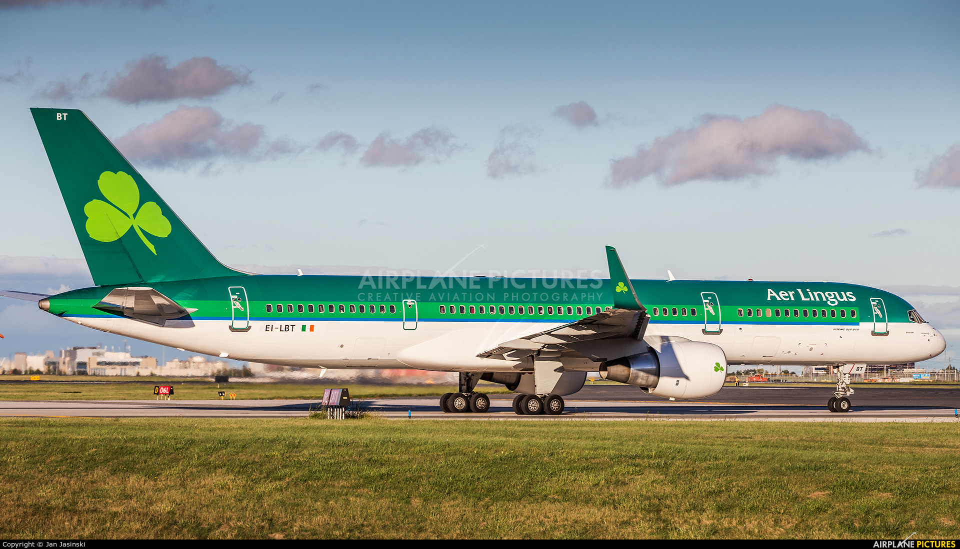 Aer Lingus EI-LBT aircraft at Toronto - Pearson Intl, ON