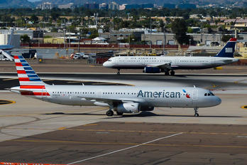 N586UW - American Airlines Airbus A321