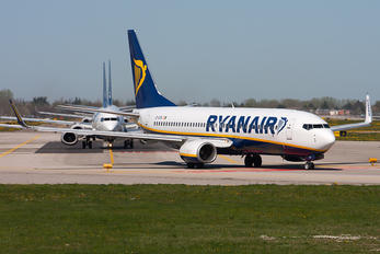 EI-DCN - Ryanair Boeing 737-800