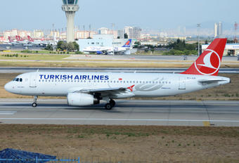 TC-JLK - Turkish Airlines Airbus A320