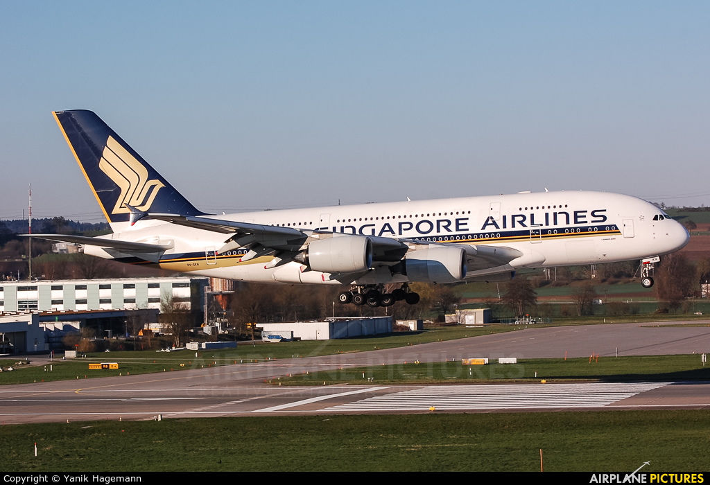 Singapore Airlines 9V-SKN aircraft at Zurich