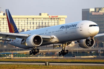 RP-C7777 - Philippines Airlines Boeing 777-300ER