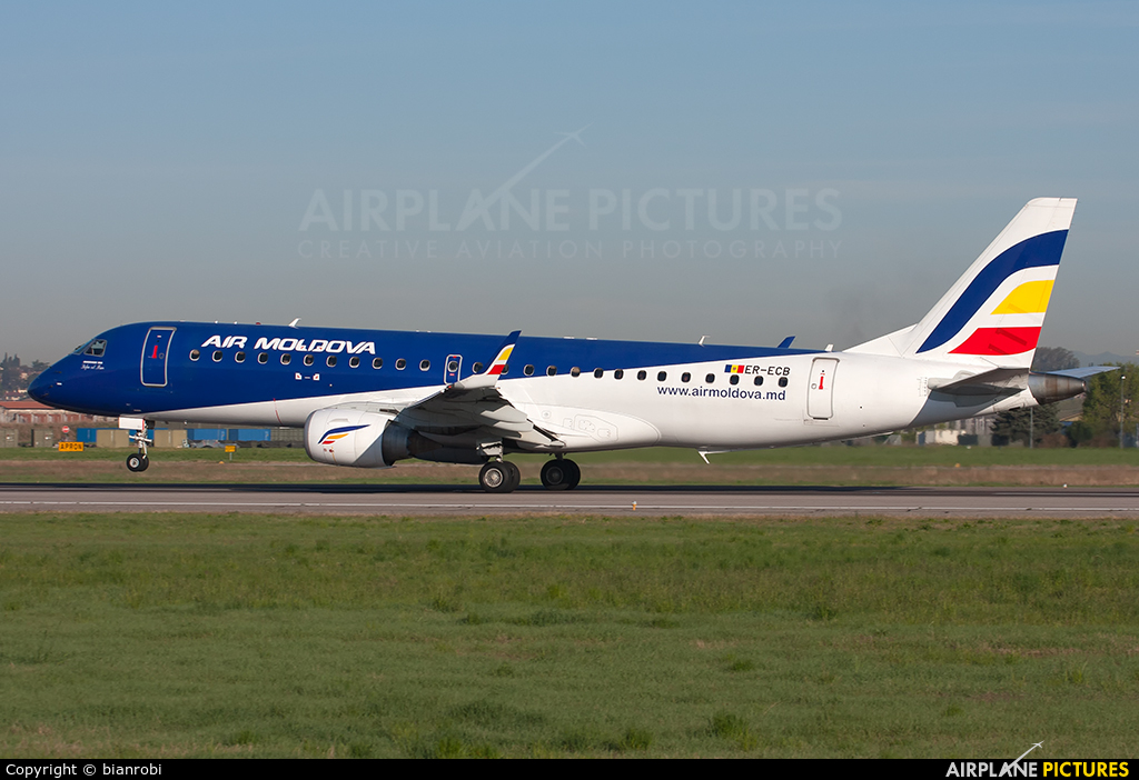 Air Moldova ER-ECB aircraft at Verona - Villafranca