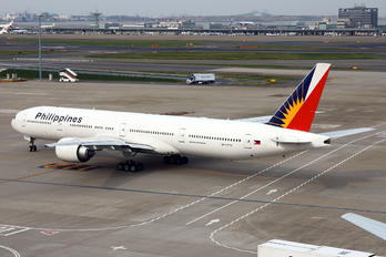 RP-C7774 - Philippines Airlines Boeing 777-300ER