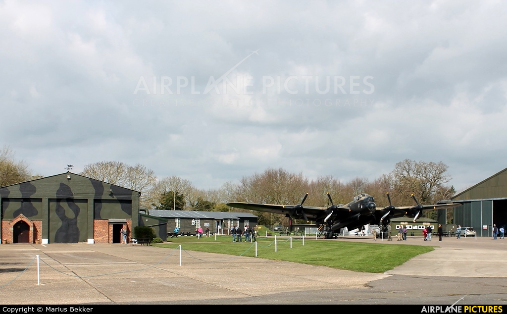 - Airport Overview - aircraft at East Kirkby