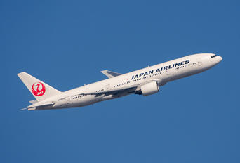 JA8985 - JAL - Japan Airlines Boeing 777-200