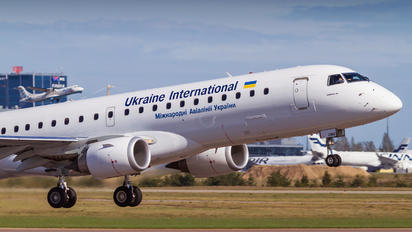 UR-EMD - Ukraine International Airlines Embraer ERJ-190 (190-100)