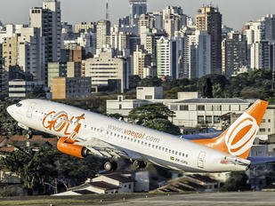 PR-GXG - GOL Transportes Aéreos  Boeing 737-800