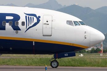 EI-EKD - Ryanair Boeing 737-800