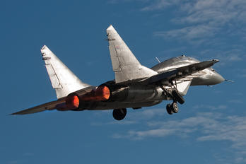 18301 - Serbia - Air Force Mikoyan-Gurevich MiG-29UB